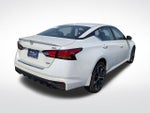2023 Altima Thumbnail 7