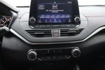 2022 Altima Thumbnail 17