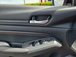 2022 Altima Thumbnail 17