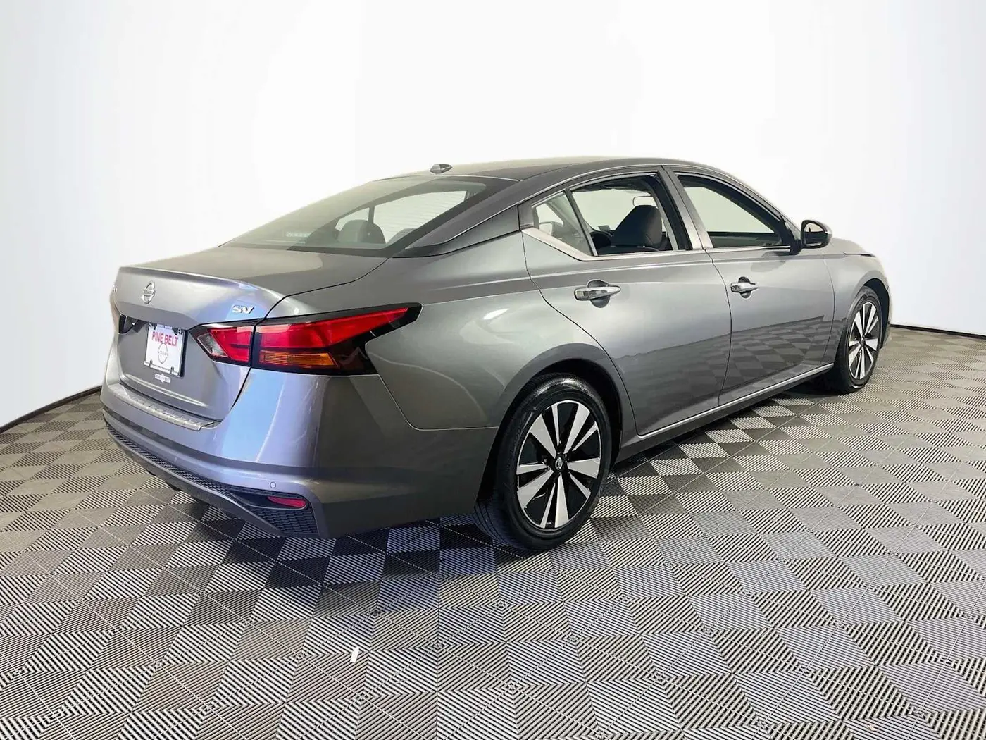 2022 Nissan Altima - $14,995