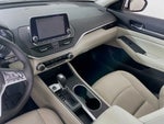 2022 Altima Thumbnail 19