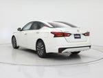 2023 Altima Thumbnail 2