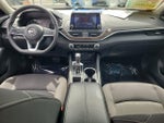 2023 Altima Thumbnail 12