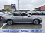 2023 Altima Thumbnail 3