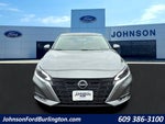 2023 Altima Thumbnail 3