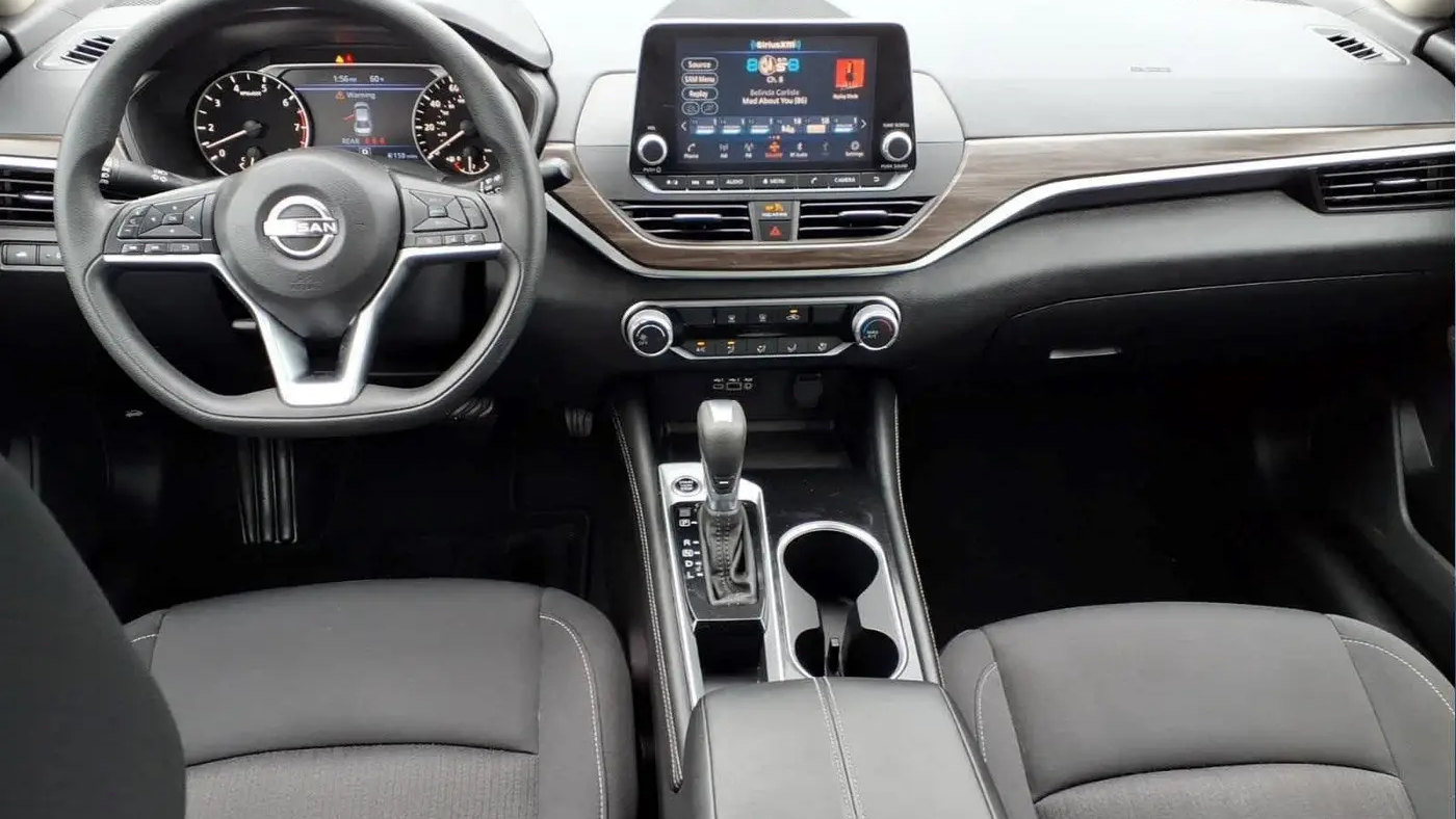 2023 Nissan Altima 2.5 SV