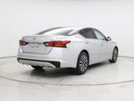 2023 Altima Thumbnail 8
