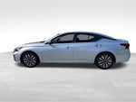2024 Altima Thumbnail 4