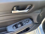2024 Altima Thumbnail 17