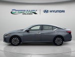2024 Altima Thumbnail 2