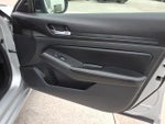 2024 Altima Thumbnail 8