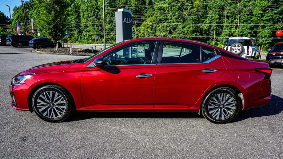2024 Nissan Altima 2.5 SV