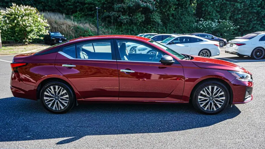 2024 Nissan Altima 2.5 SV
