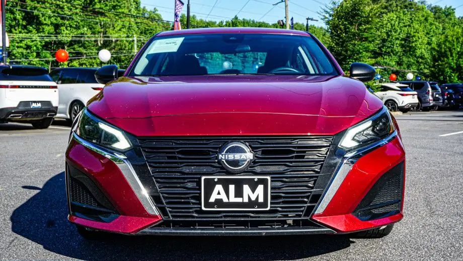 2024 Nissan Altima 2.5 SV