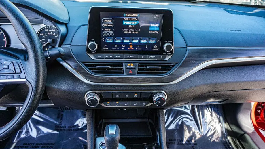 2024 Nissan Altima 2.5 SV