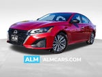 2025 Altima Thumbnail 1