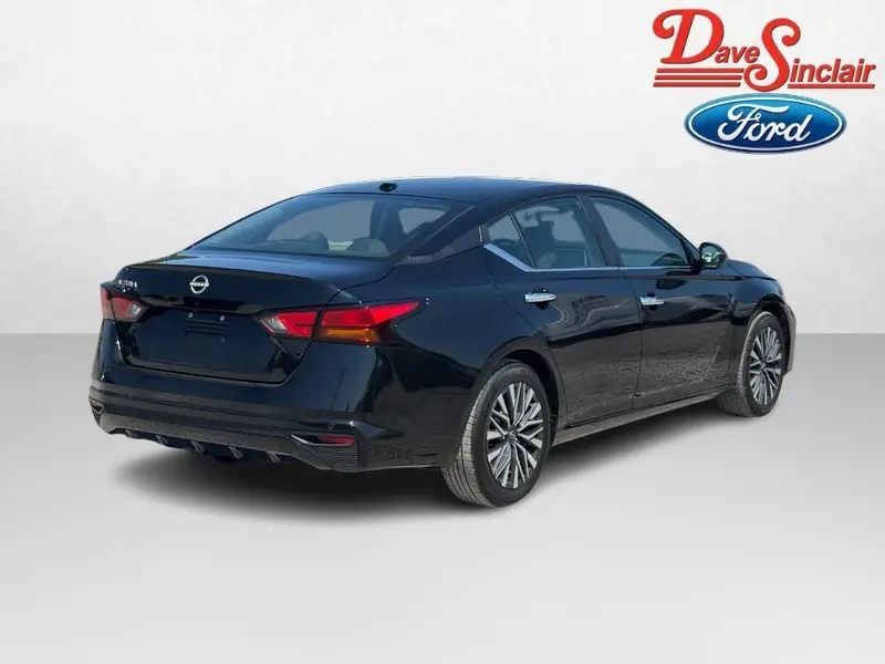 2025 Nissan Altima - $21,995