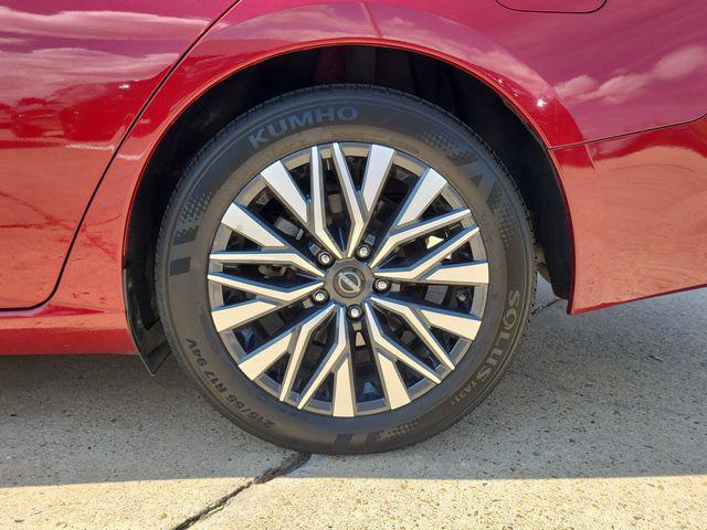 2025 Nissan Altima - $18,770