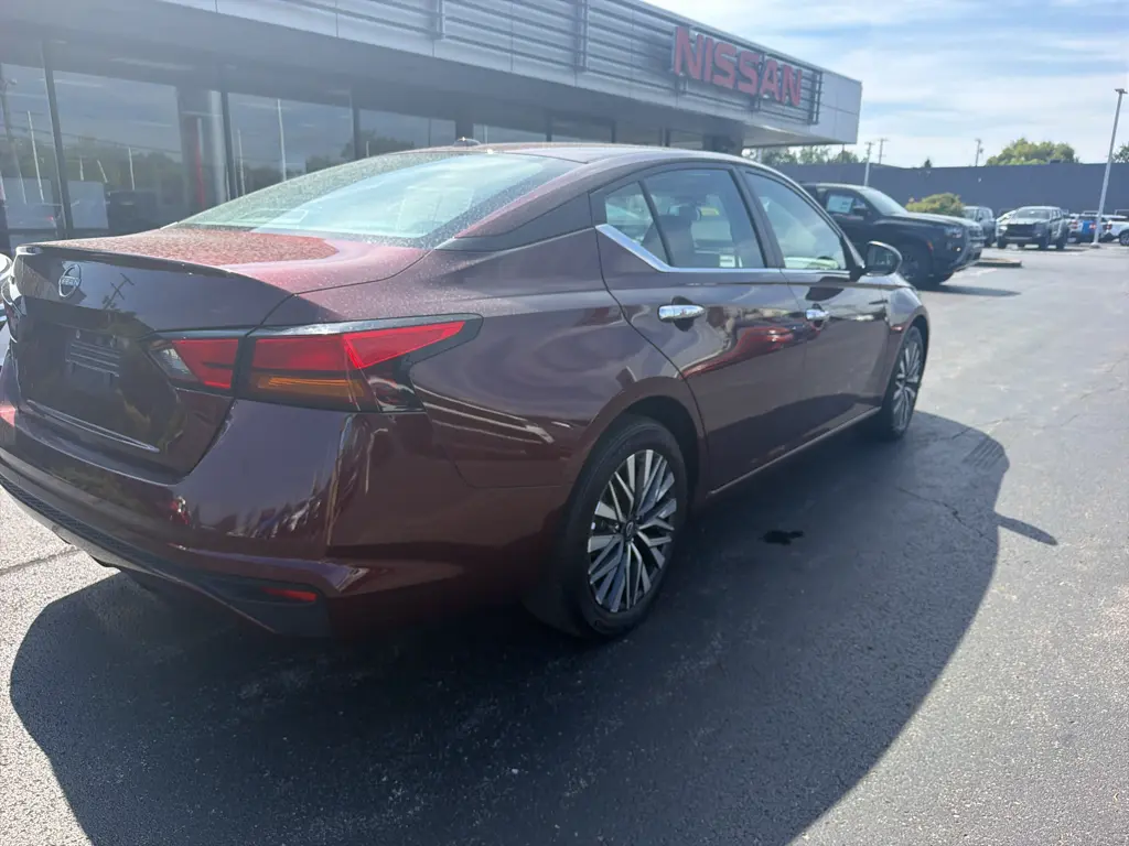 2025 Nissan Altima - $19,995