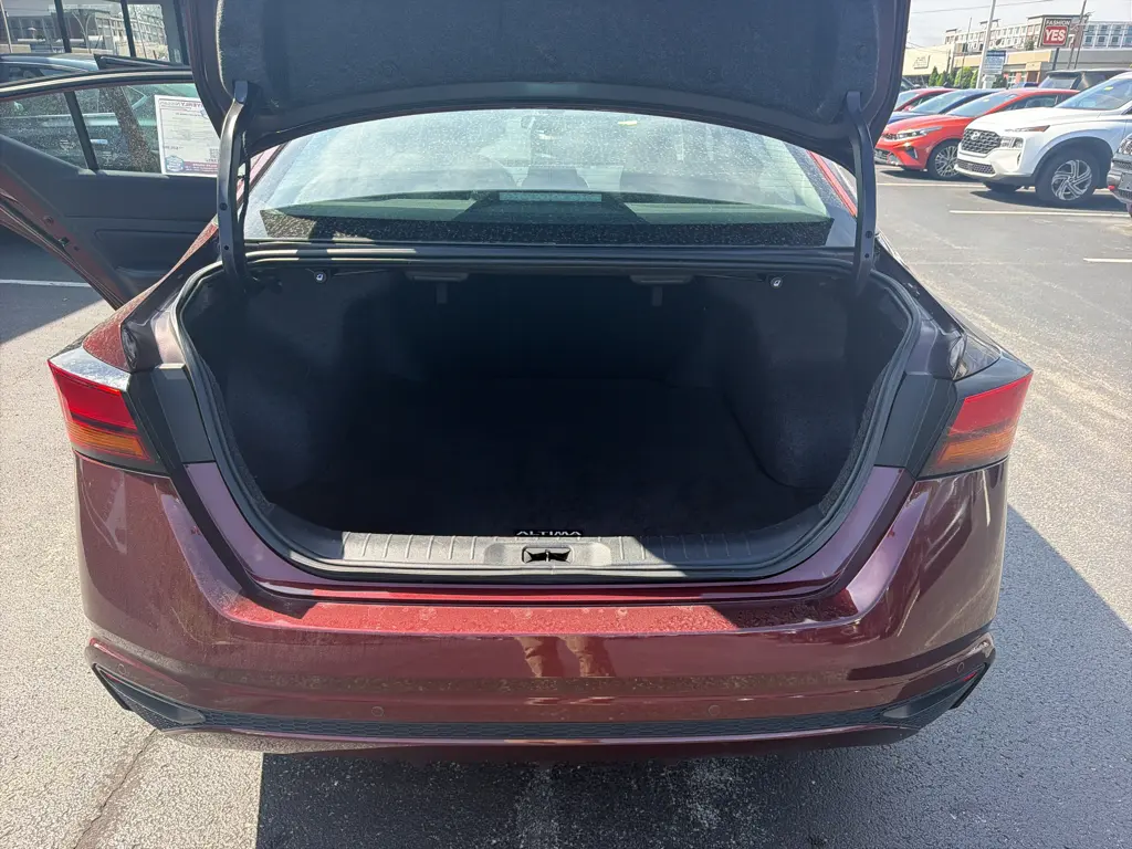 2025 Nissan Altima - $19,995