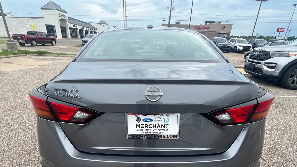 2025 Nissan Altima 2.5 SV