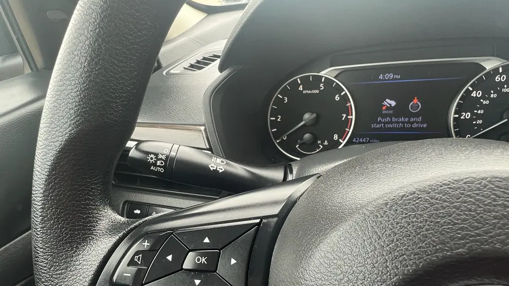 2025 Nissan Altima 2.5 SV