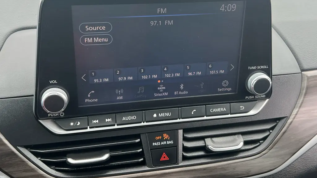 2025 Nissan Altima 2.5 SV