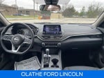 2025 Altima Thumbnail 13