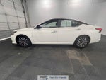 2025 Altima Thumbnail 4