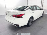 2025 Altima Thumbnail 7