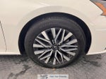 2025 Altima Thumbnail 16