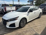 2025 Altima Thumbnail 1