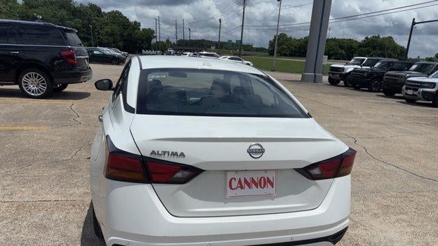 2025 Nissan Altima 2.5 SV