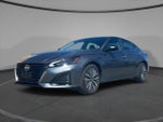 2025 Altima Thumbnail 4