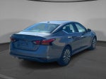 2025 Altima Thumbnail 7