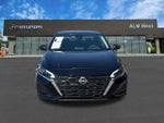2025 Altima Thumbnail 2