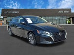 2025 Altima Thumbnail 3