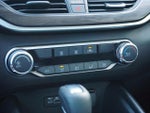 2025 Altima Thumbnail 32