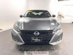 2025 Altima Thumbnail 2