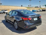 2025 Altima Thumbnail 3