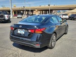 2025 Altima Thumbnail 4