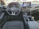 2025 Altima Thumbnail 10