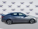 2019 Altima Thumbnail 6