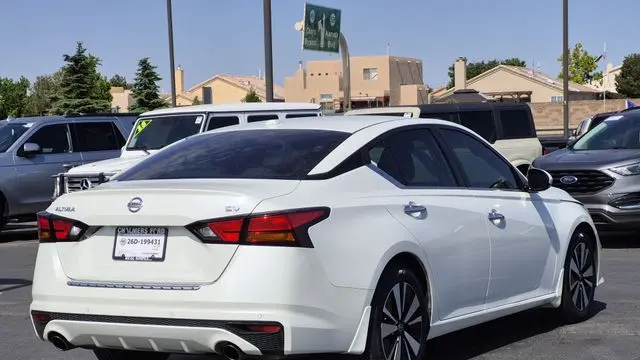 2021 Nissan Altima 2.5 SV