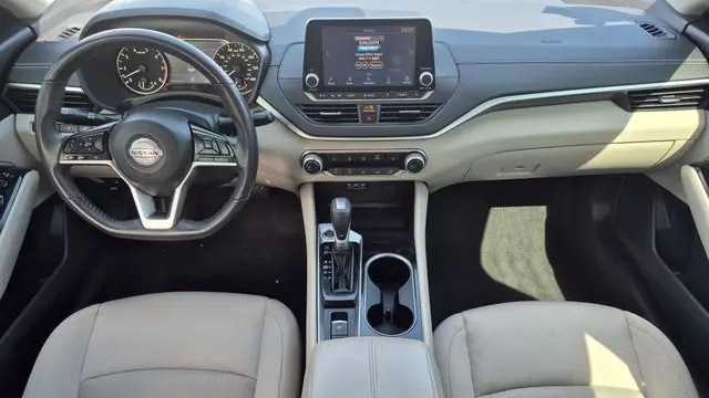 2021 Nissan Altima 2.5 SV