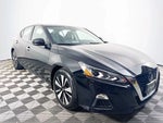 2021 Altima Thumbnail 3