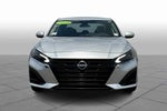 2023 Altima Thumbnail 3