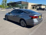 2023 Altima Thumbnail 4