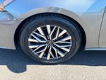 2023 Altima Thumbnail 15