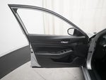 2024 Altima Thumbnail 27